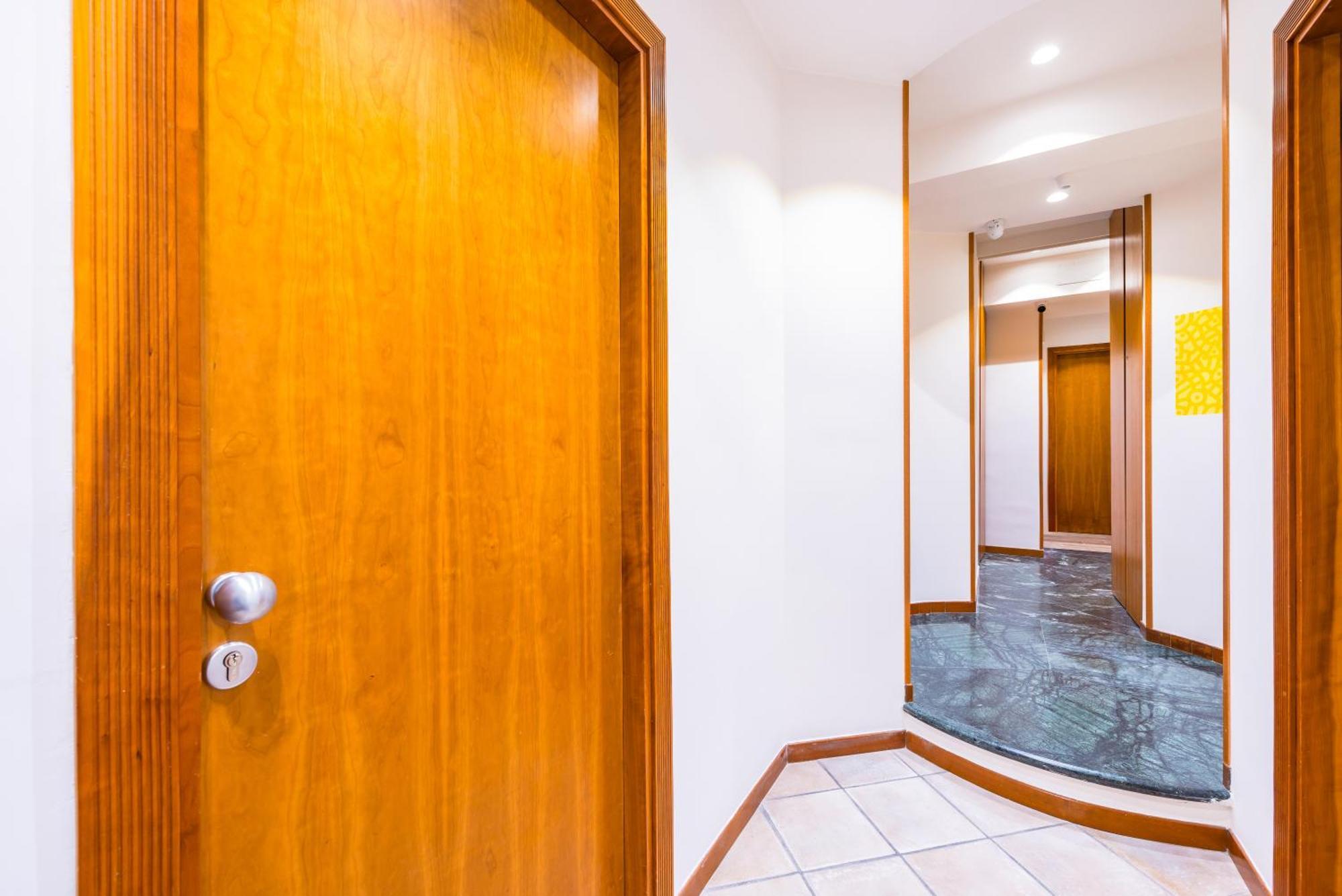Appartement Chiave Di Fuga By Napoliapartments *